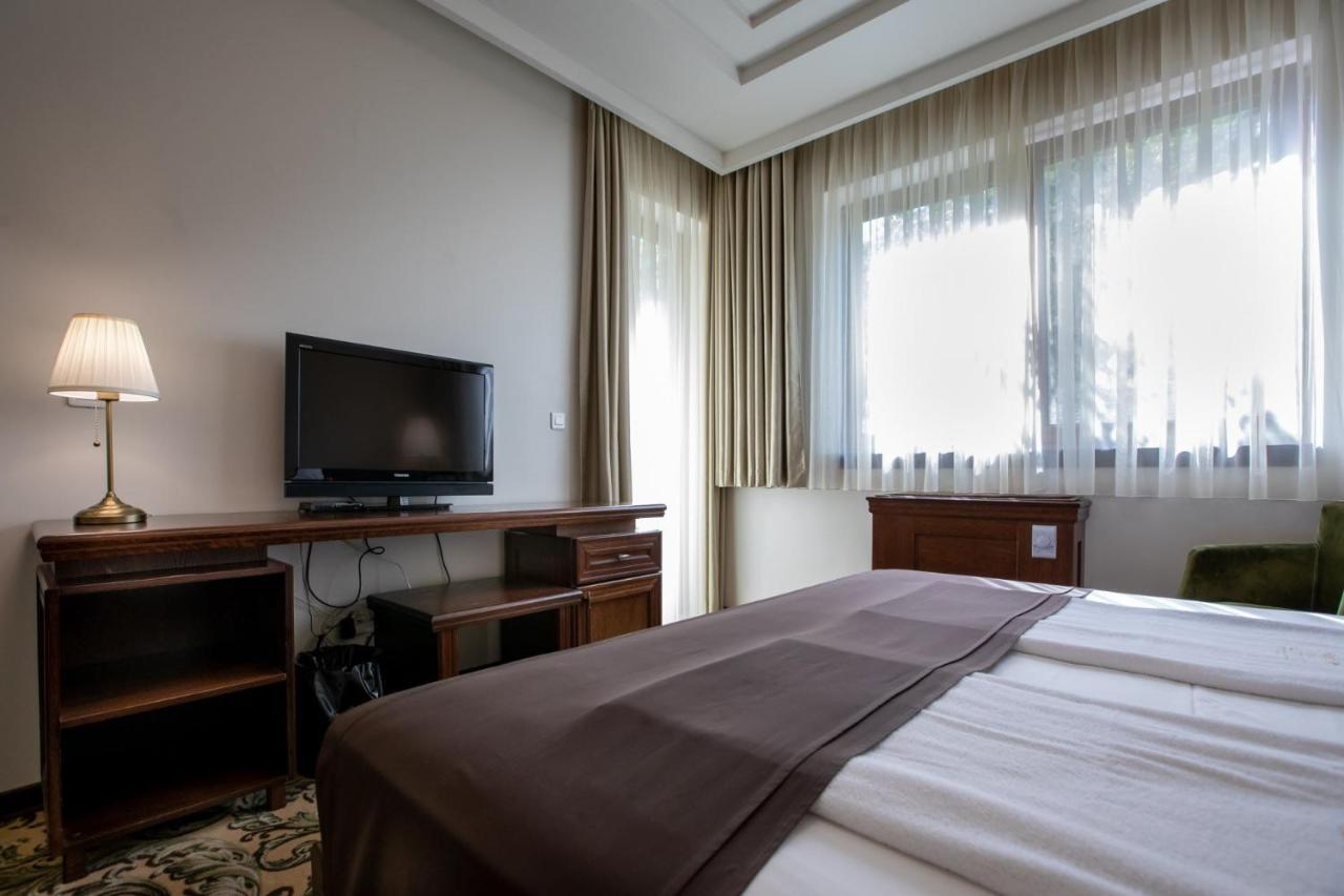 Hotel&Spa PALIĆ RESORT Buitenkant foto