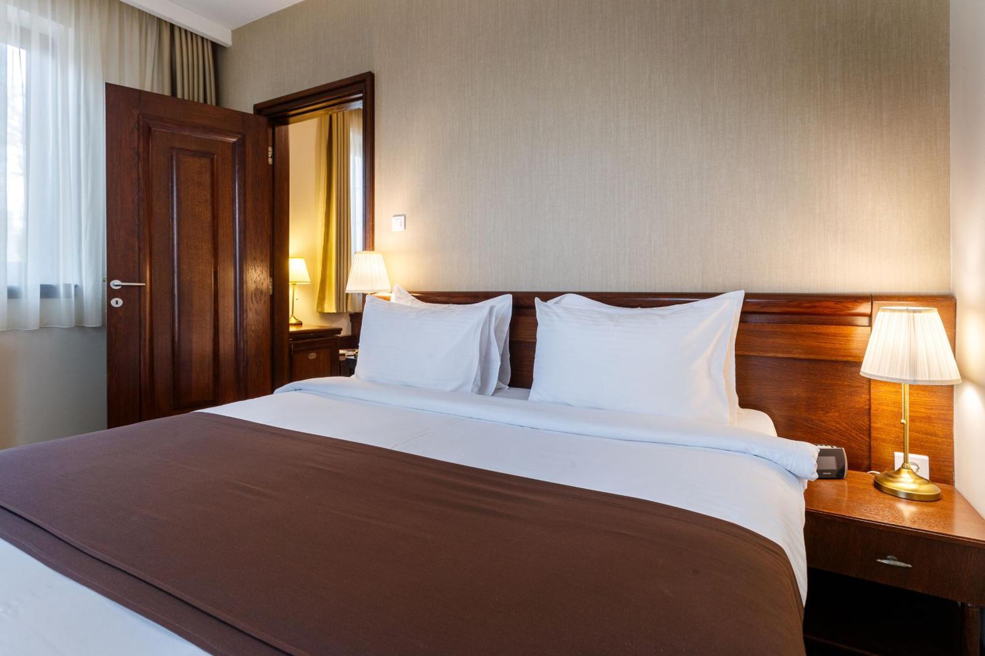 Hotel&Spa PALIĆ RESORT Buitenkant foto