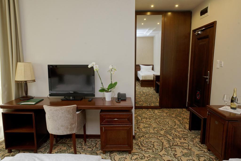 Hotel&Spa PALIĆ RESORT Buitenkant foto