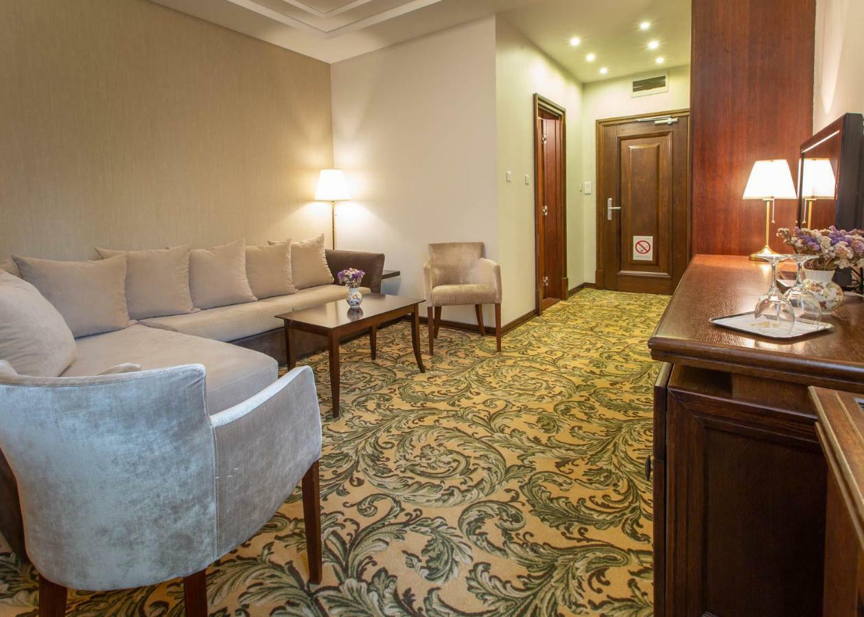 Hotel&Spa PALIĆ RESORT Buitenkant foto
